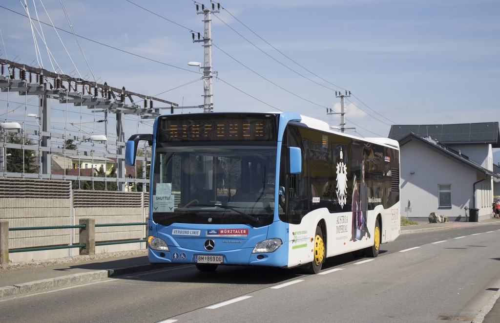 BM 869DU